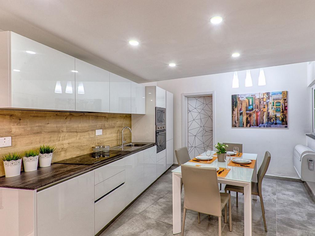 Designer Finished Maisonette With Pool Mellieħa Buitenkant foto